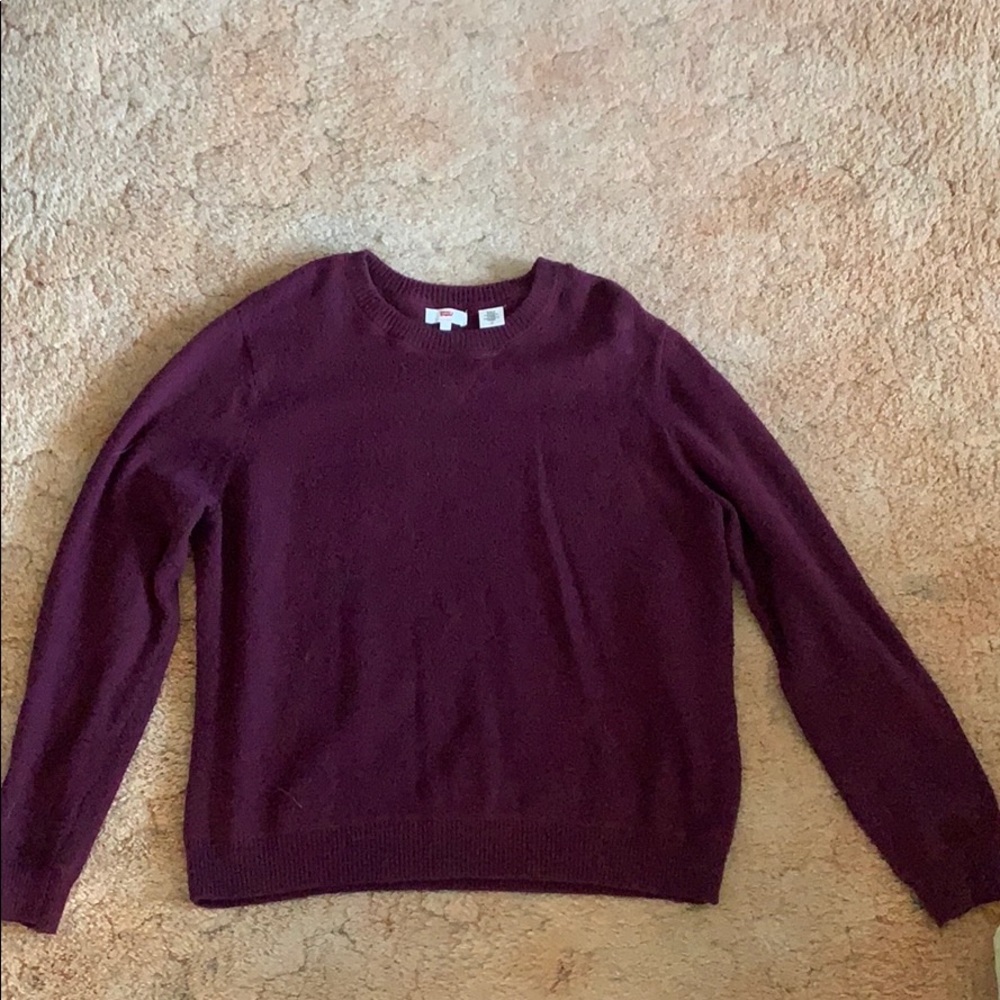 Levi’s sweater